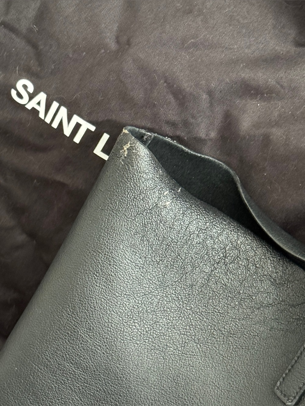 Saint Laurent Shopping Tote Bag in Black Leather - Picture 12 of 16